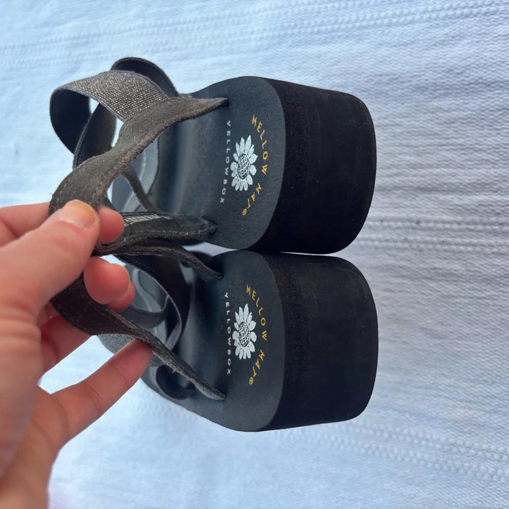 Yellow Box Bunkie sandals size 6.5 - Picture 6 of 12